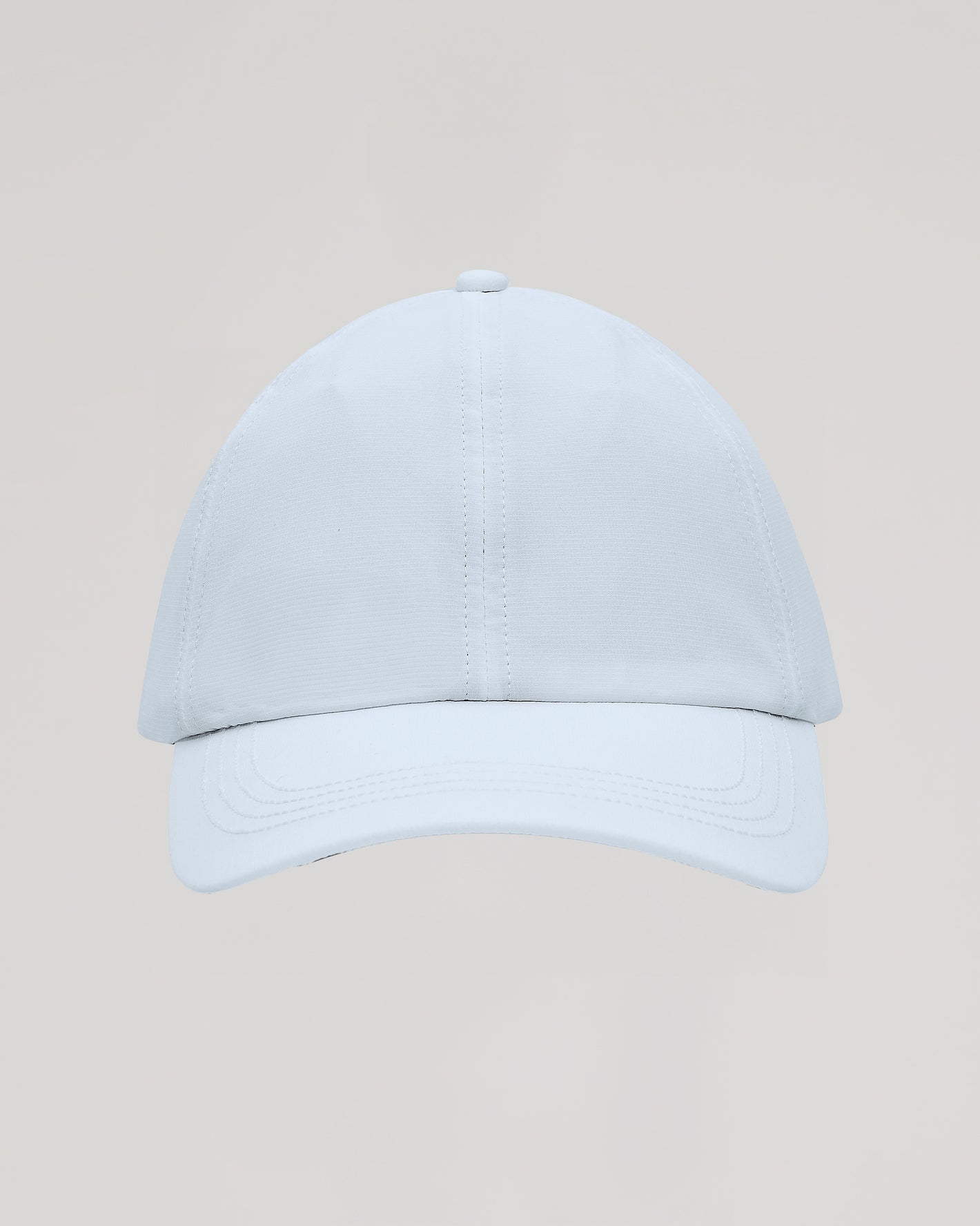 White Active Running Cap, breathable six-panel design, adjustable fit, sun protection.