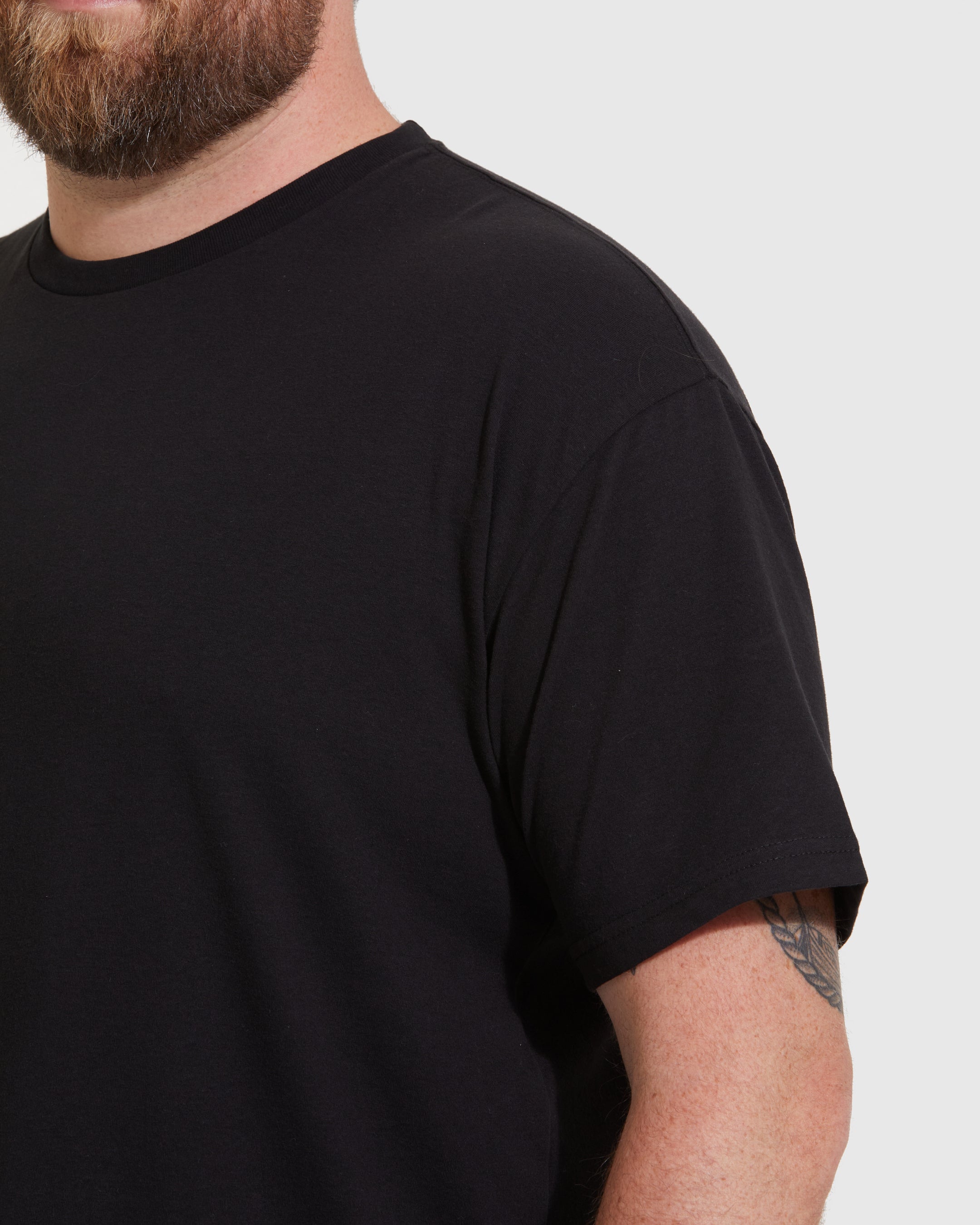 7368 Black Crew Neck T-Shirt