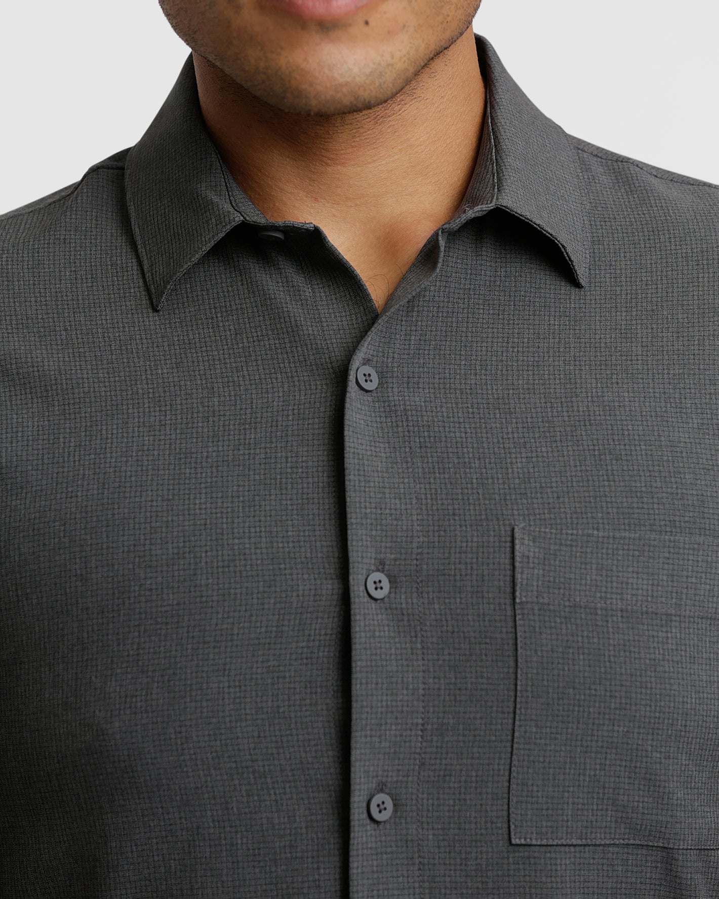 Heather Short Sleeve Ripstop Commuter Shirt 2-Pack in charcoal gray with pocket.