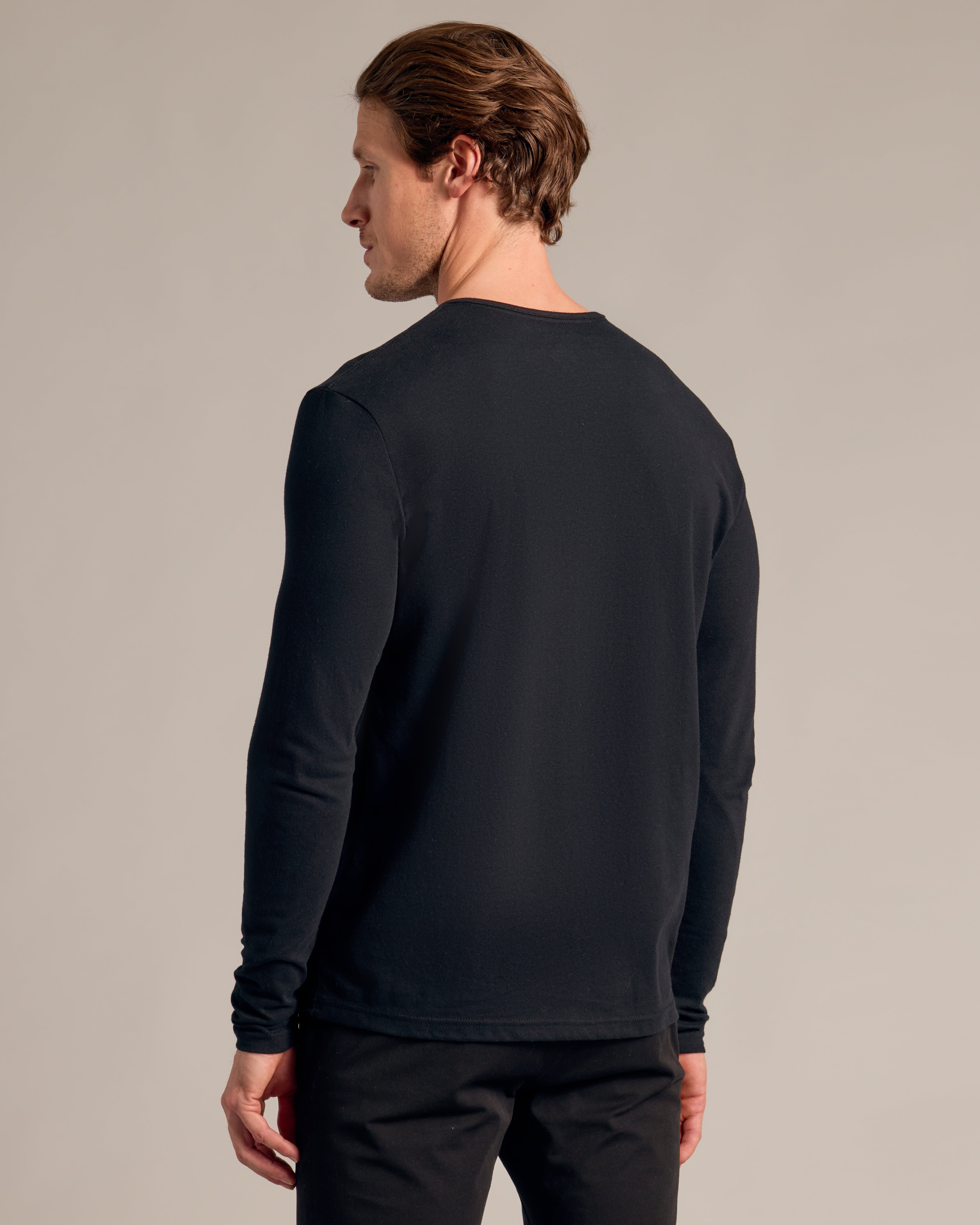 Skull Henley Black