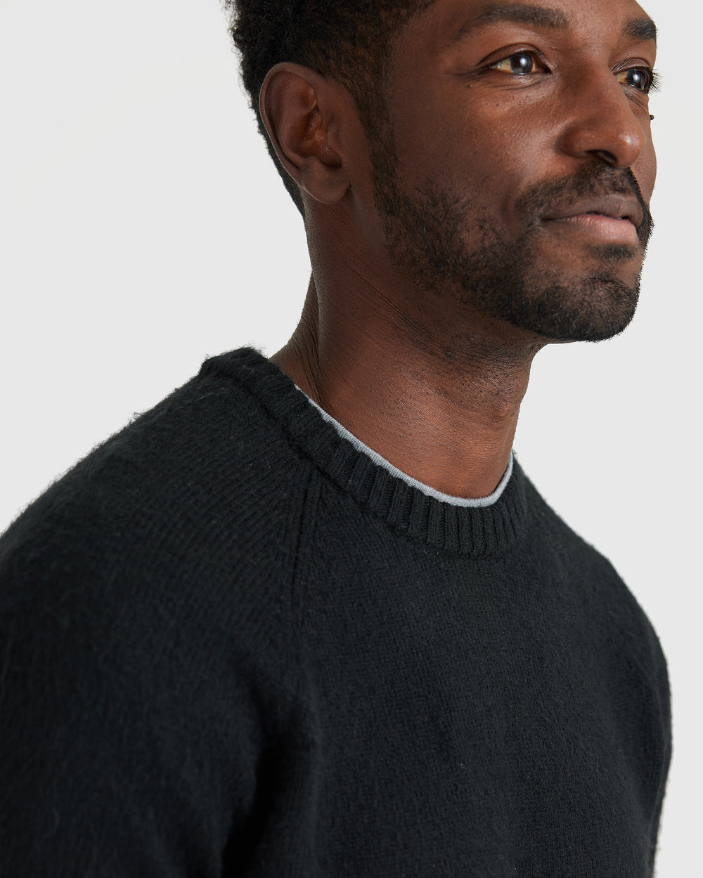 6217 Black Crew Neck Sequin Detailed Jumper