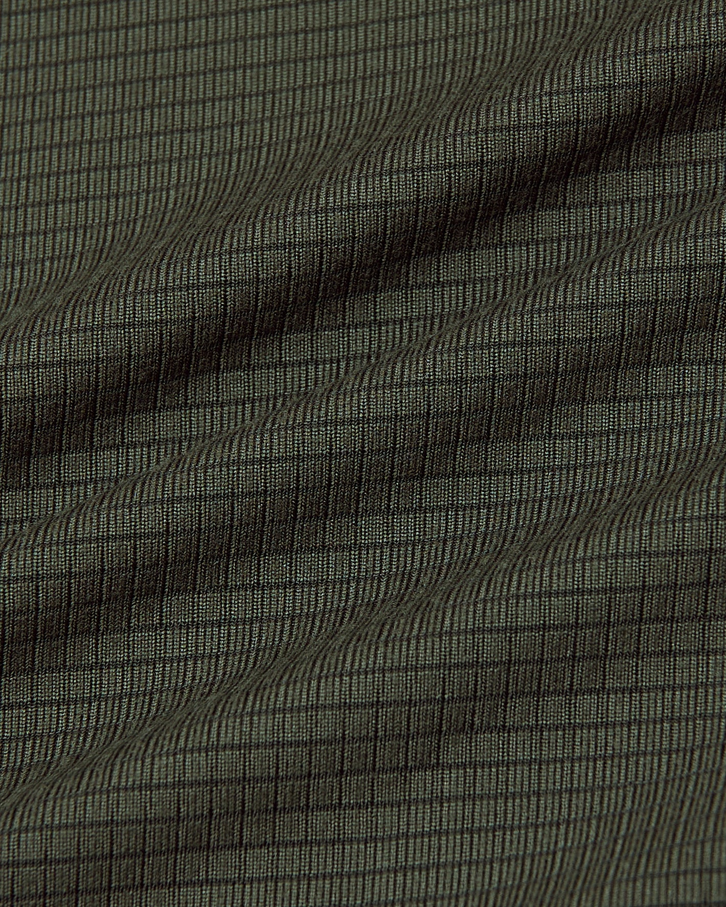 Kelp Long Sleeve Active Mesh Crew, green ripstop fabric detail.