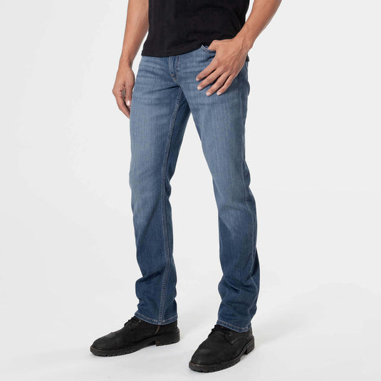 True Classic Men’s Straight Fit Jeans, soft 4-way stretch, relaxed tapered fit.