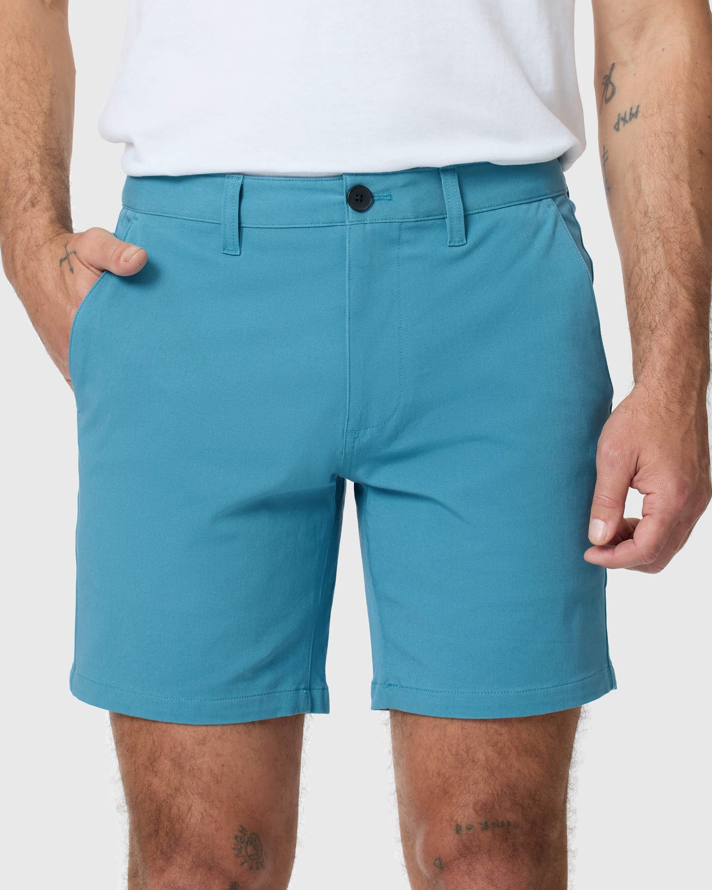 7 Harbor Classic Twill Shorts worn by male model with tattoos.