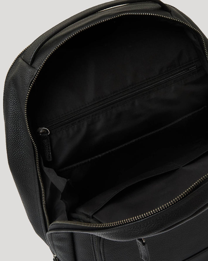 EXTRA POCKET BACKPACK L23.5 IN CLASSIC BLUE CALFSKIN WITH SILVER HARDWARE