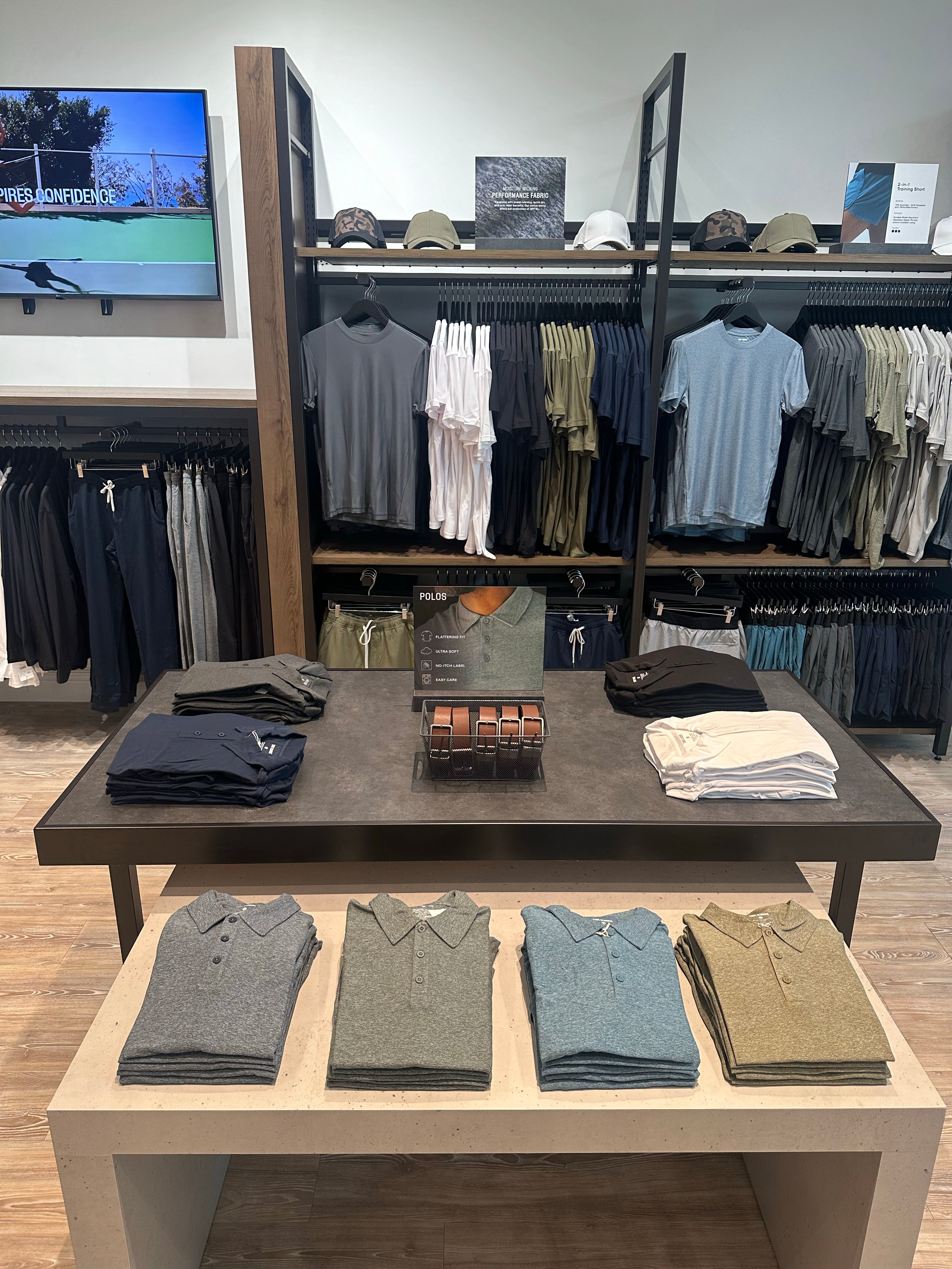 dress stores in fashion square mall The Coach experience: classic pieces with a modern twist. Step inside to find your next statement accessory. | Scottsdale Fashion Square