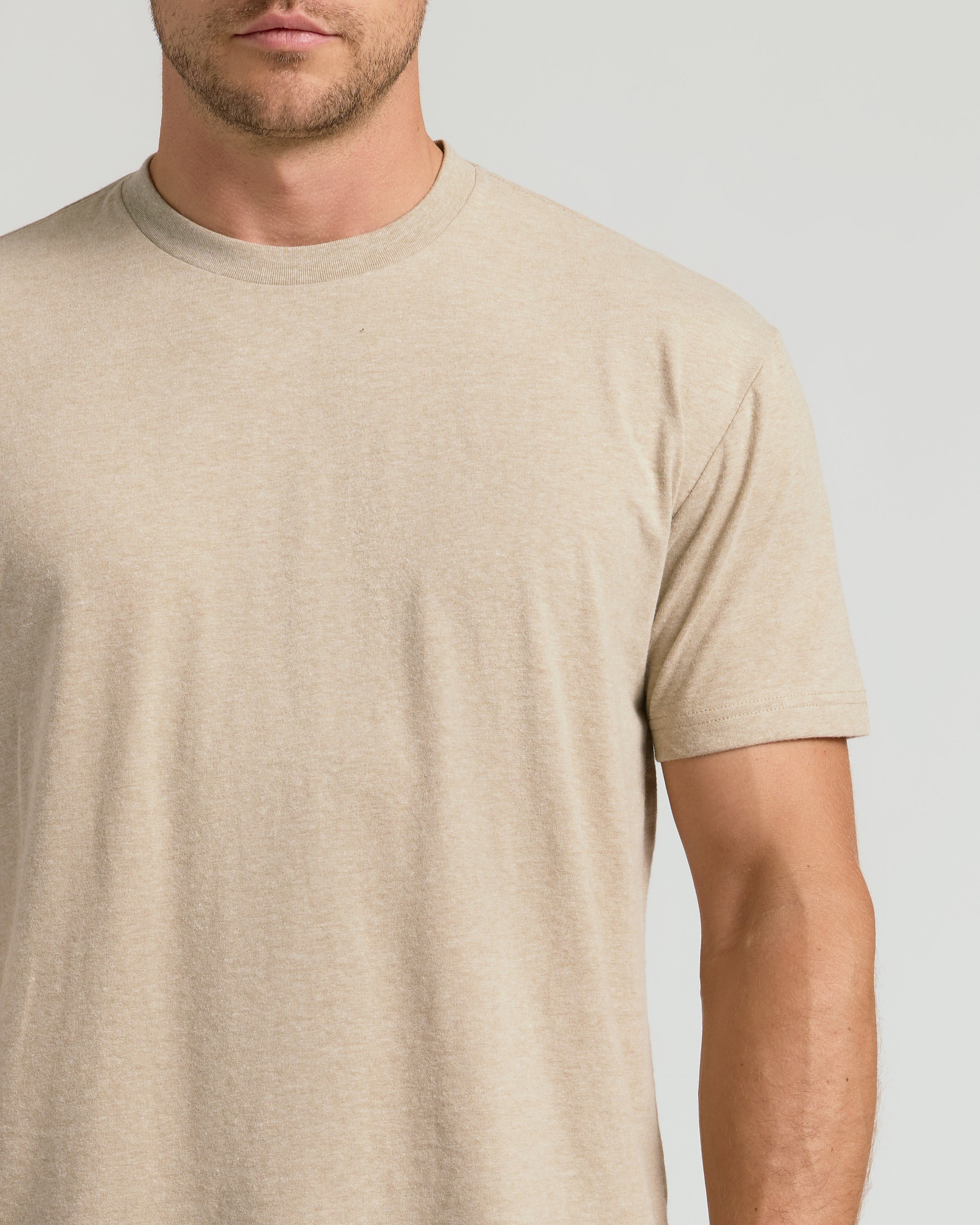 ATM BOYFRIEND CREW NECK Tee アパルトモン ベージュ Relaxed Fit Short Sleeve Graphic T-shirt - Tan | Levi's® US