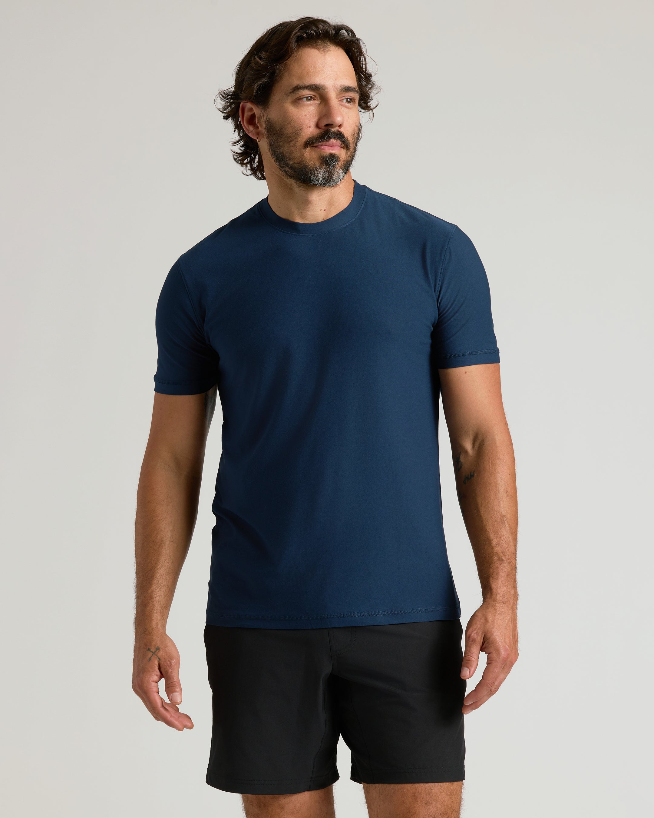 TCT_4003_Active-Crew-Neck_NAVY_M_Ecomm_2025_MAY_DH2_528bc52e-332e-445d ...