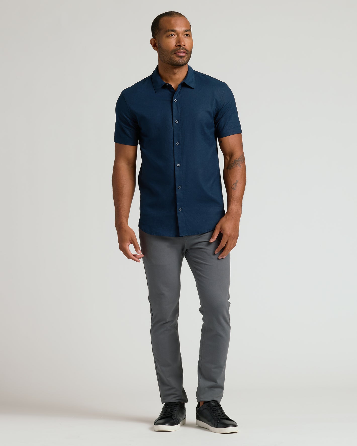 Navy Short Sleeve Linen Shirt | Navy Short Sleeve Linen Shirt | True Classic Navy Short Sleeve Linen Shirt | Navy Short Sleeve Linen Shirt | True Classic