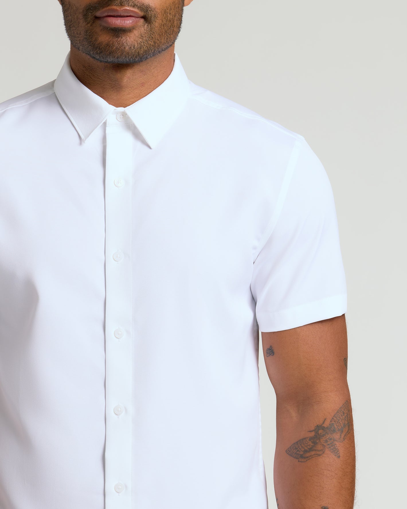 White Short Sleeve Performance Dress Shirt | White Short Sleeve Performance Dress Shirt | True Classic White Short Sleeve Performance Dress Shirt | White Short Sleeve Performance Dress Shirt | True Classic