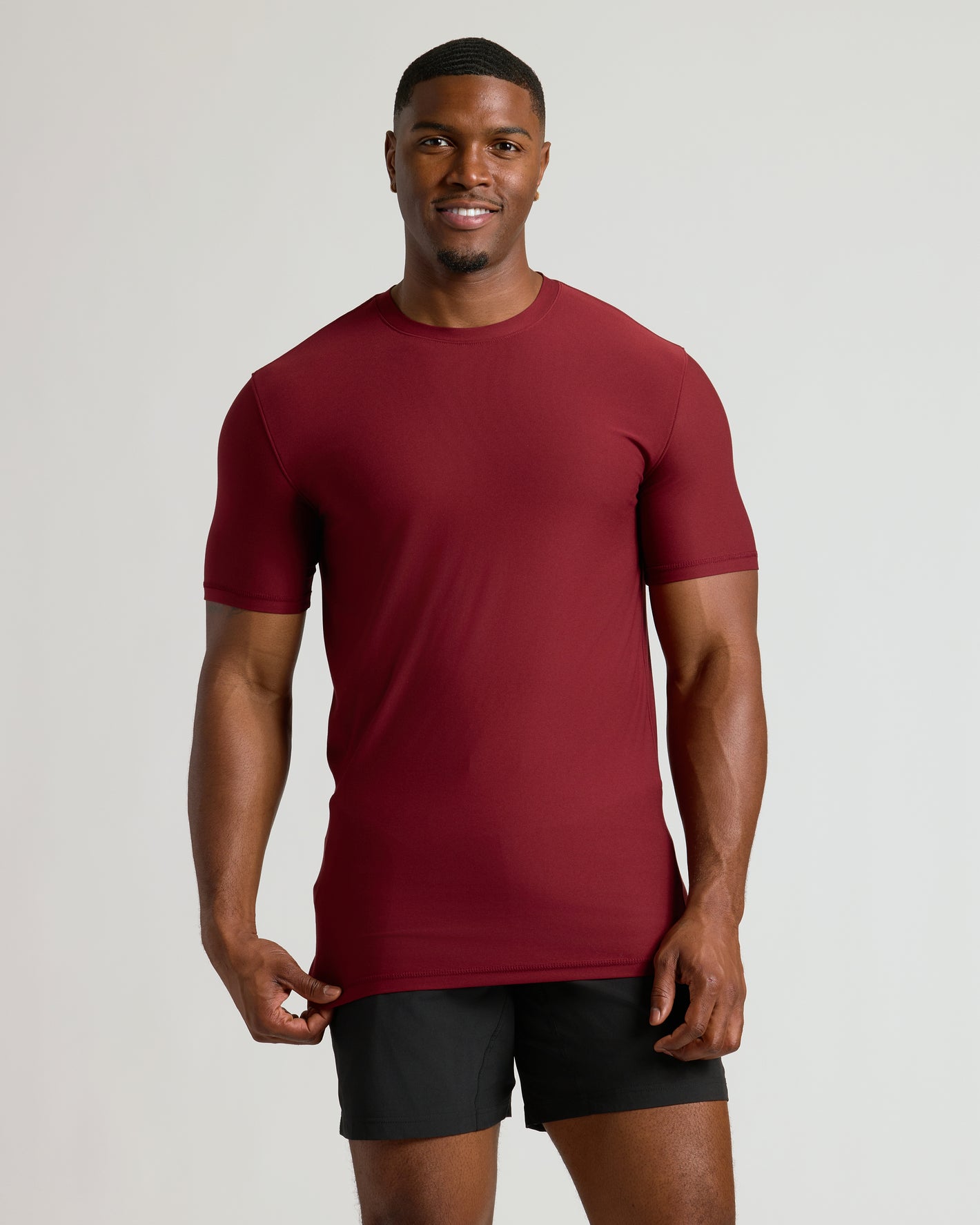 Auburn Tall Active Crew Neck 2.0 on fit man, showcasing stretch fit.