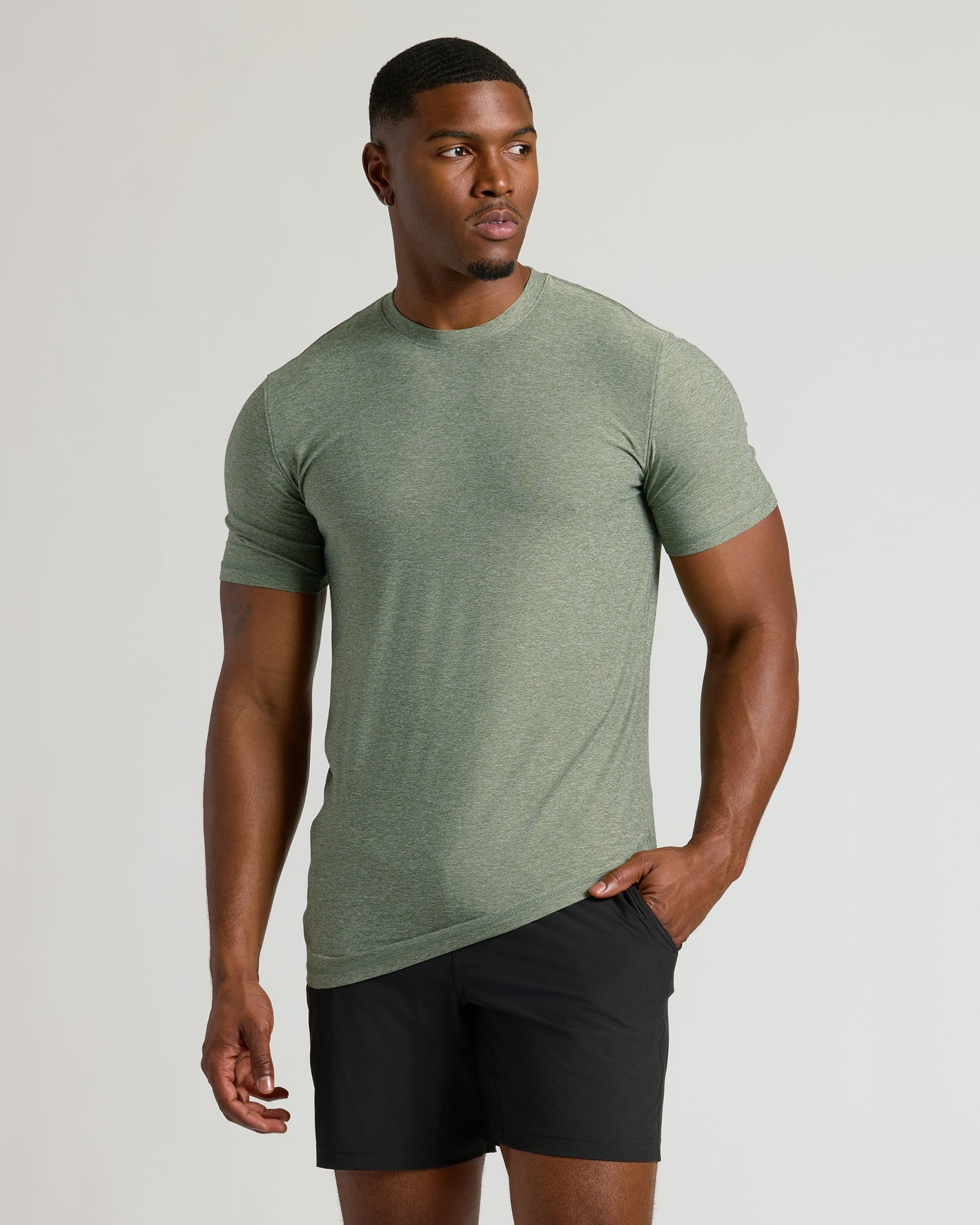Heather Juniper Tall Active Crew Neck 2.0 on athletic man.