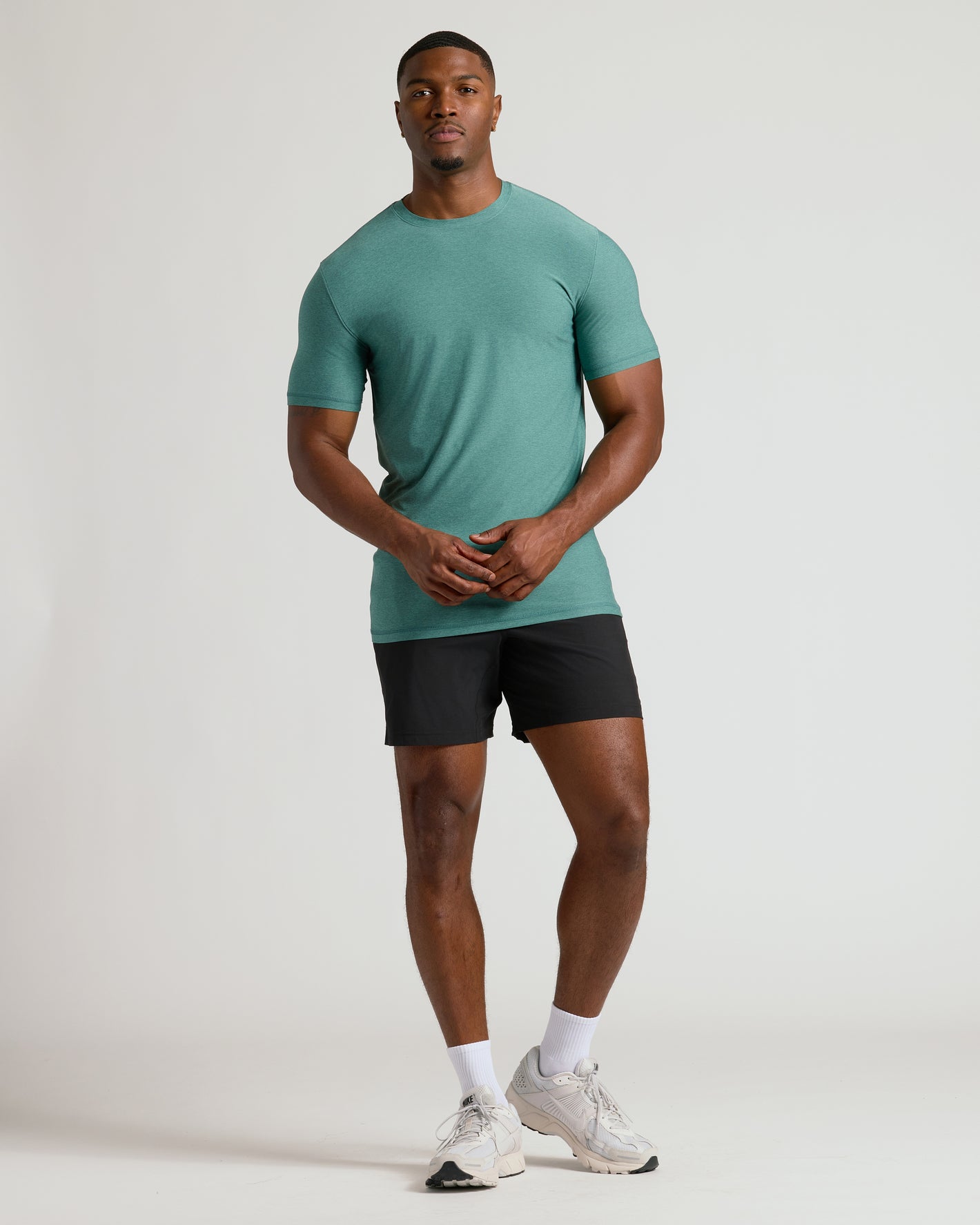 Evergreen Tall Active Crew Neck 2.0 on man, athletic look.