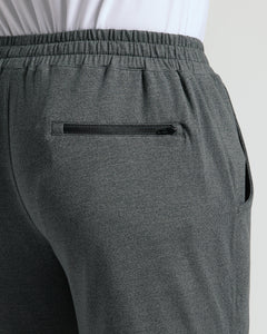 True ClassicClose-up of Charcoal & Dark Heather Navy Active Jogger waistband and pockets.