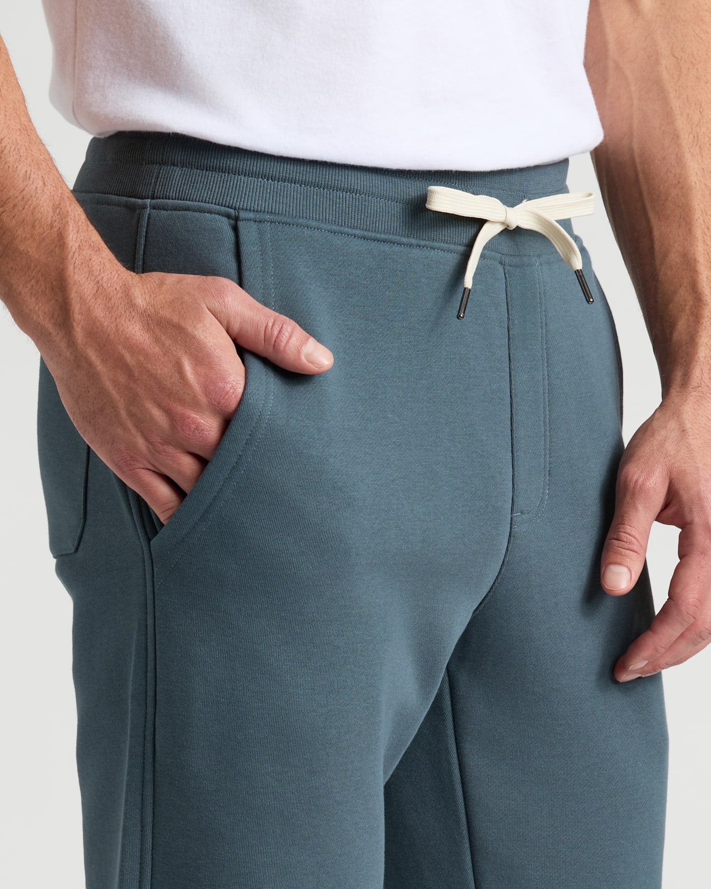 Neptune Half Zip Fleece Sweatshirt & Jogger close-up.