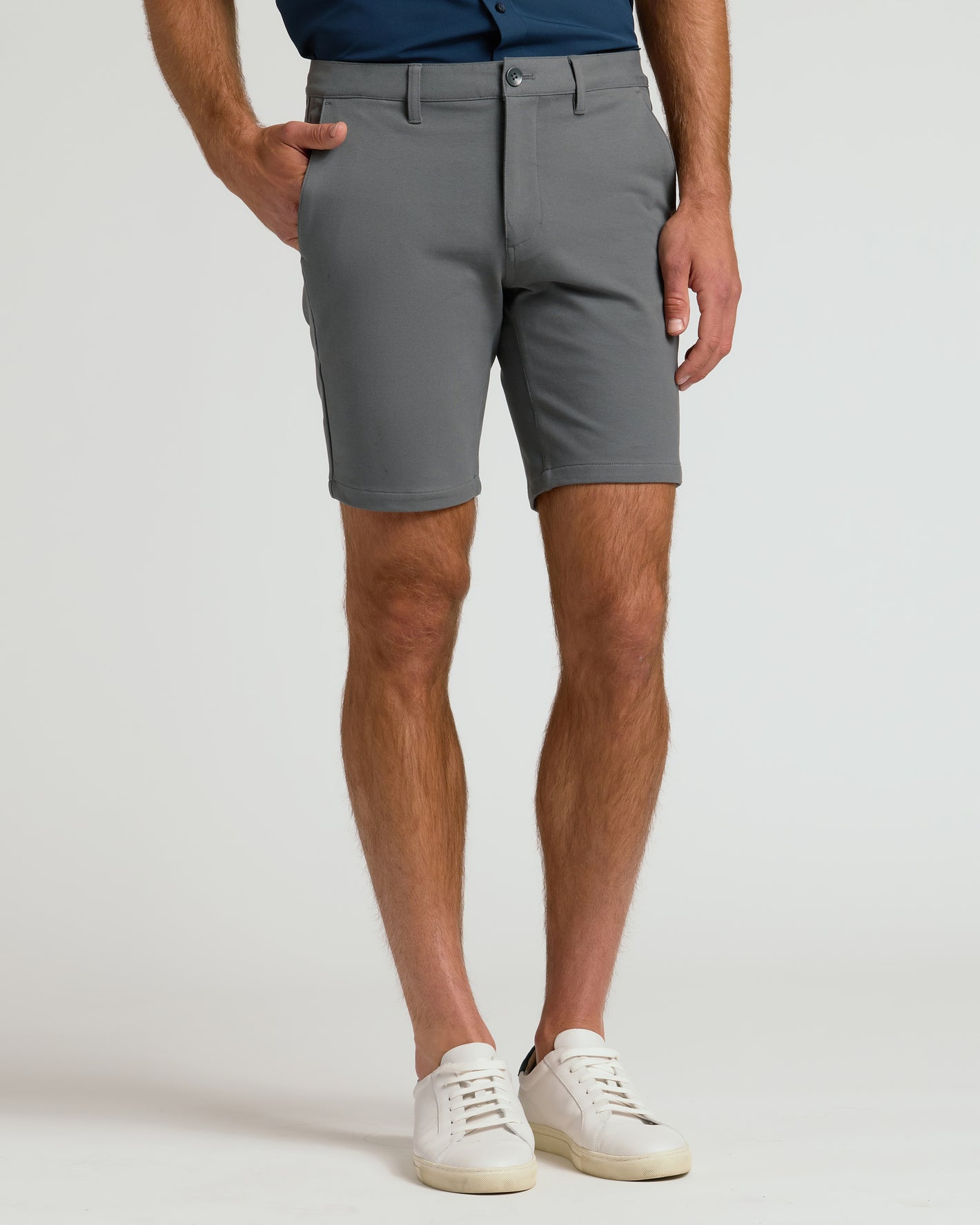 9 Carbon Chino Shorts 2.0, slim-fit, with belt loops and pockets.
