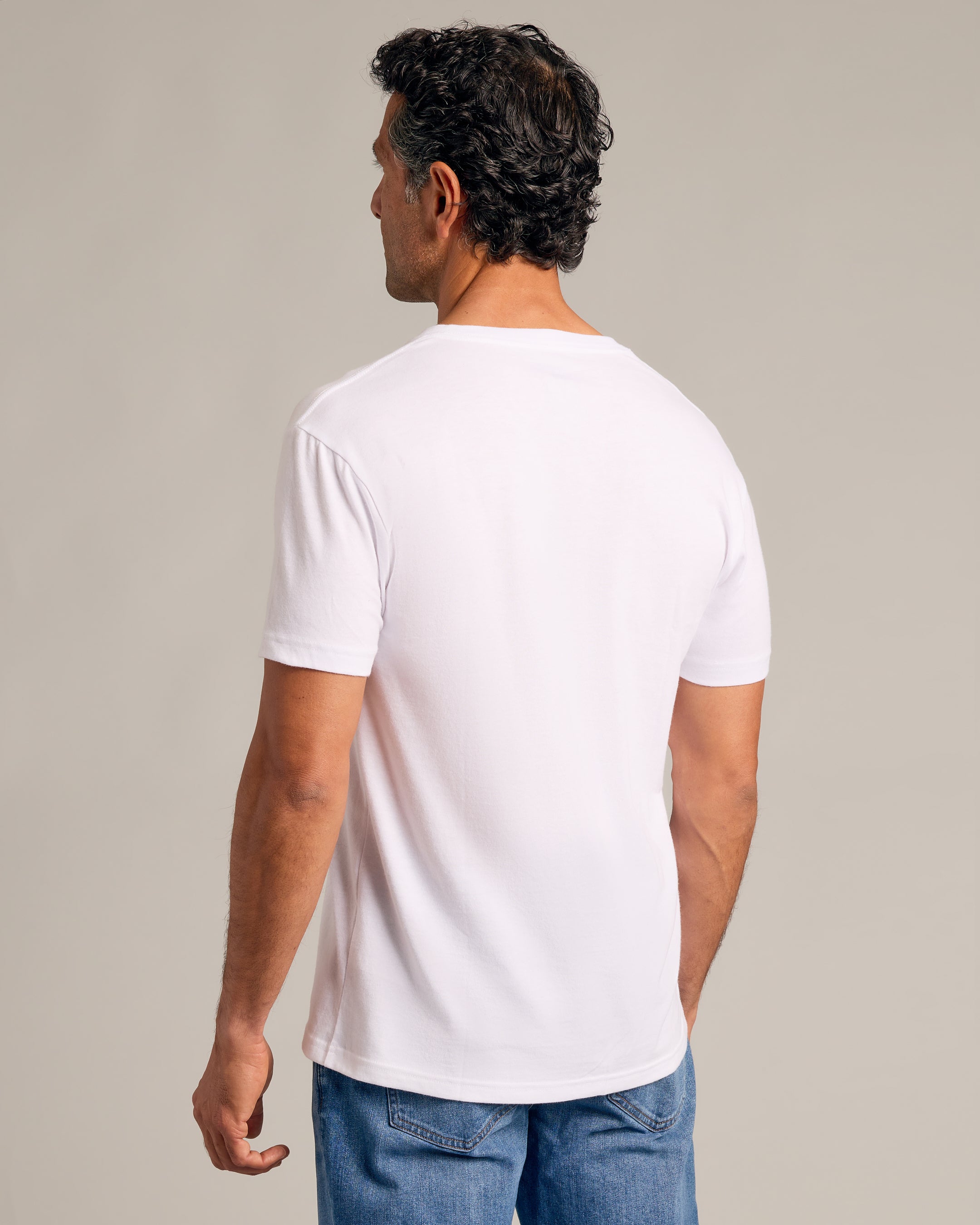 V_Neck_White_5.jpg?v=1734458427