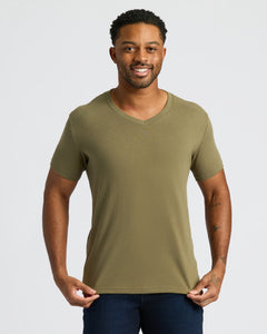 True ClassicMan wearing Classic V-Neck 10-Pack, olive-green shirt, dark blue pants.