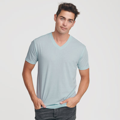 Classic V-Neck - Light Blue