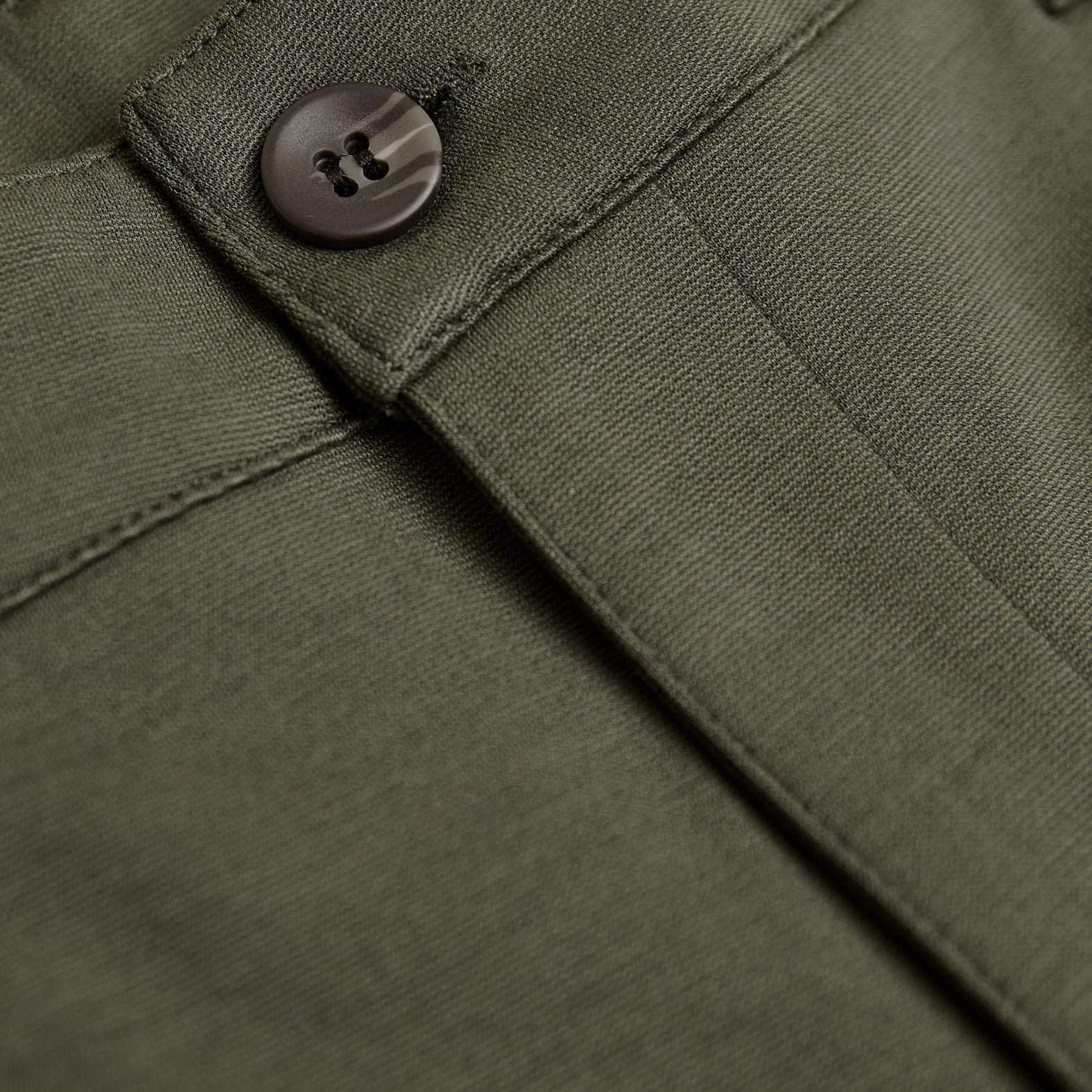 9.5" Military Green Comfort Chino Short